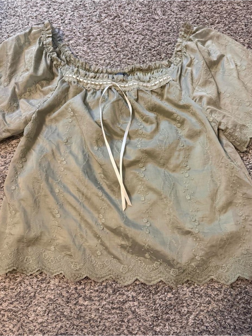 BKE Sage Green Embroidered Peasant Top I have NEVER worn it